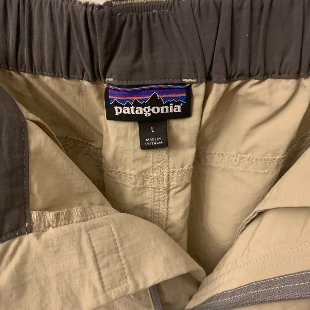 Patagonia lightweight quick-dry hybrid shorts. Flex waist. Size L. 8” inseam. - Picture 4 of 6
